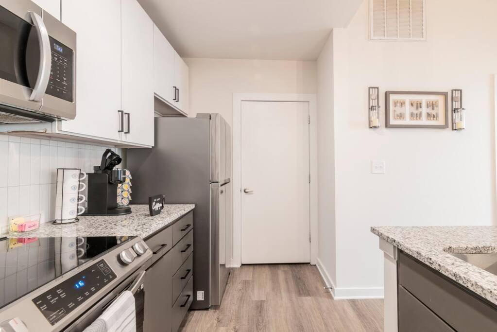 Charming Cozy Apartment With Wi-Fi & Free Parking Charlotte Kültér fotó